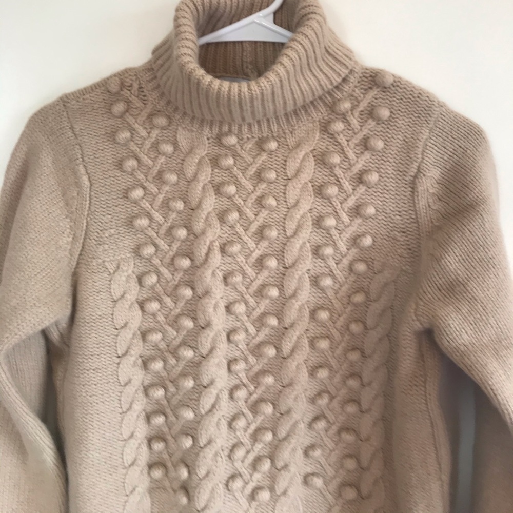 Wool Sweater, Beautiful Pattern. - Picture 4 of 5